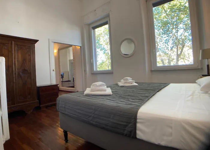 Appartement Maison Cloe Near The Spanish Steps *